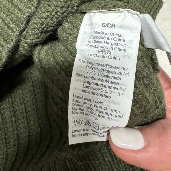 J. Crew Pom-pom Cable-knit Sweater Size Small NWT - Picture 6 of 9